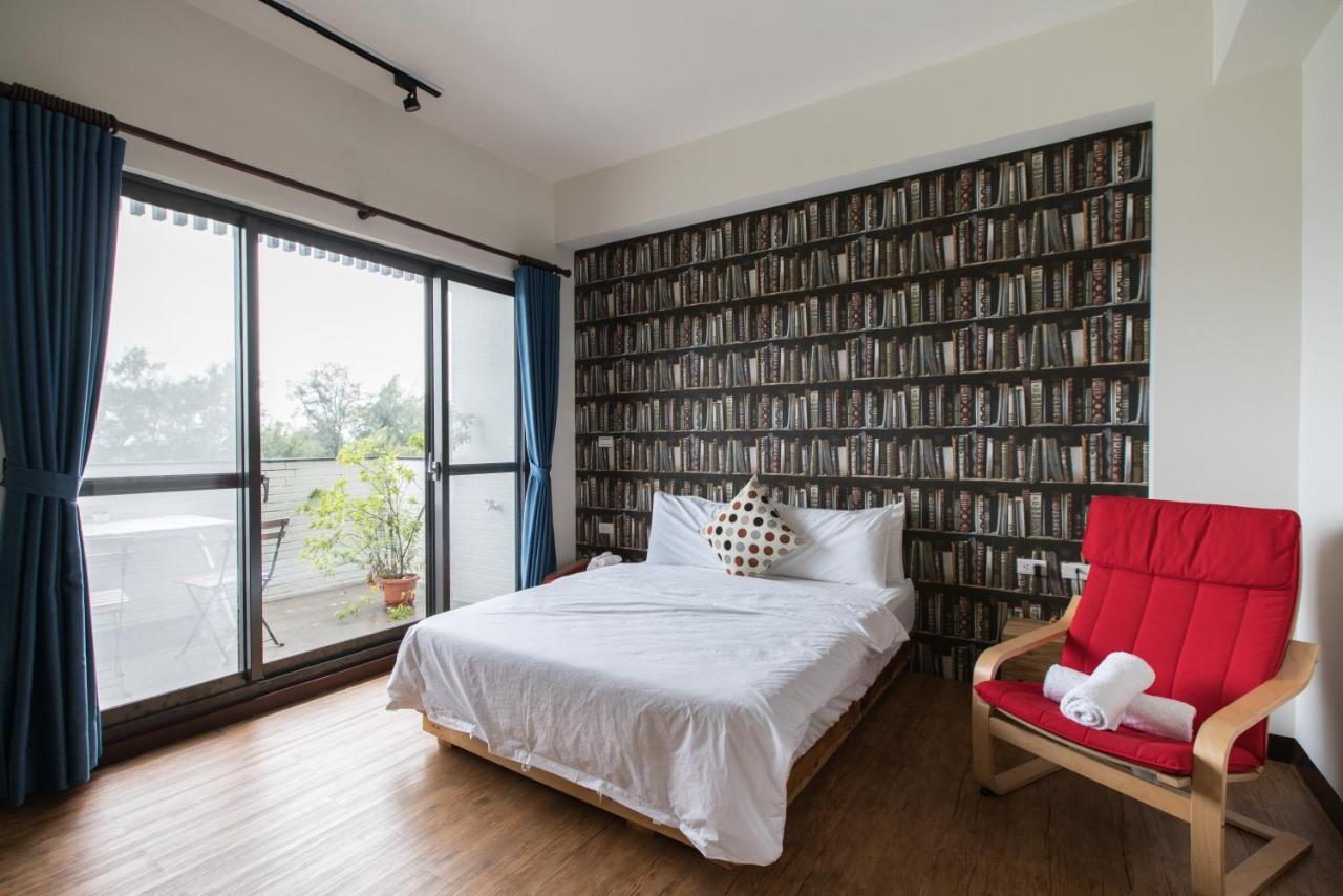 黑琵軼棧湖濱旅宿 K&B Happy Hostel Tainan Exterior photo