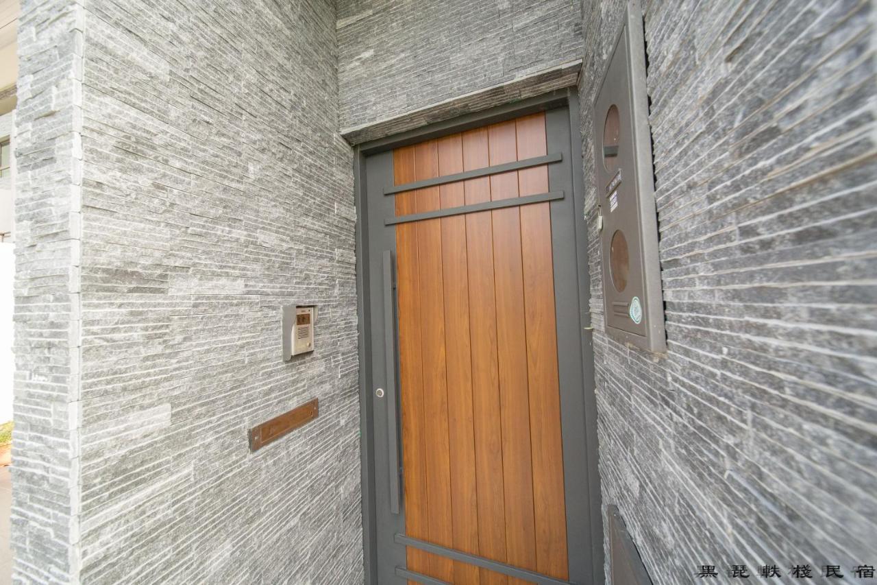 黑琵軼棧湖濱旅宿 K&B Happy Hostel Tainan Exterior photo