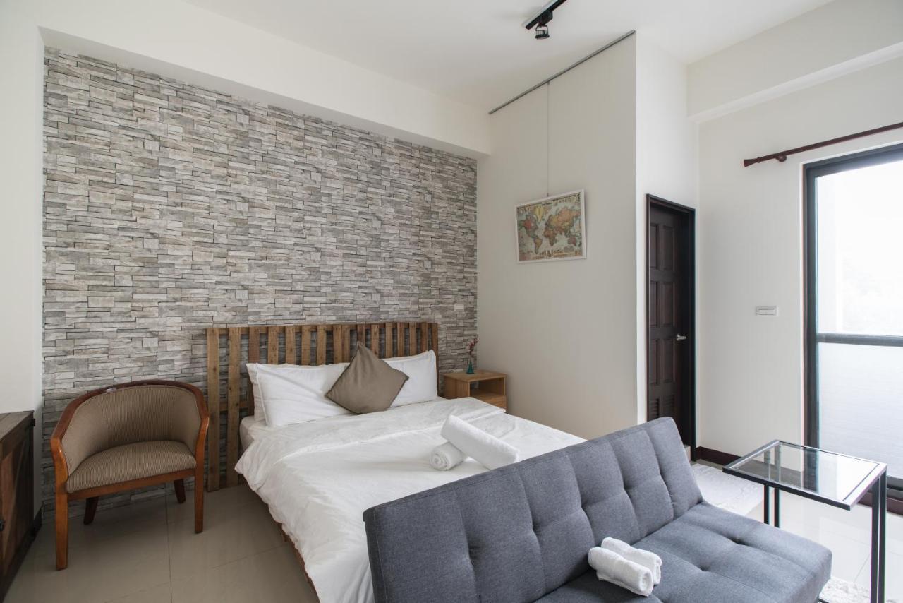 黑琵軼棧湖濱旅宿 K&B Happy Hostel Tainan Exterior photo