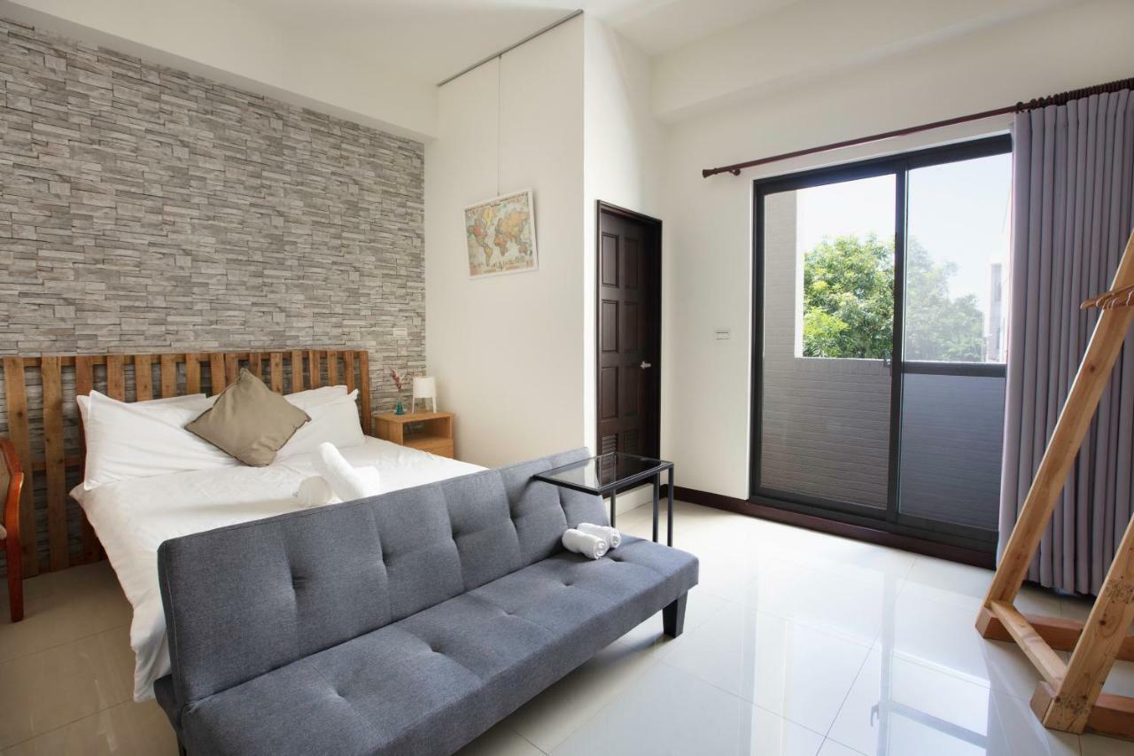 黑琵軼棧湖濱旅宿 K&B Happy Hostel Tainan Exterior photo
